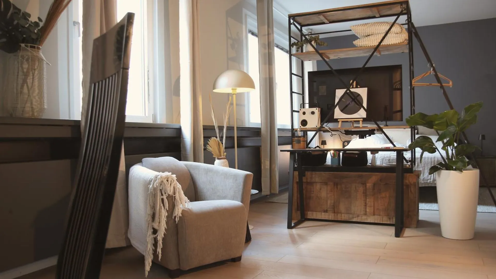 4Ty3 Apartments - Stadtpark City Apartment Is Calling Vienna 0*,  Austria